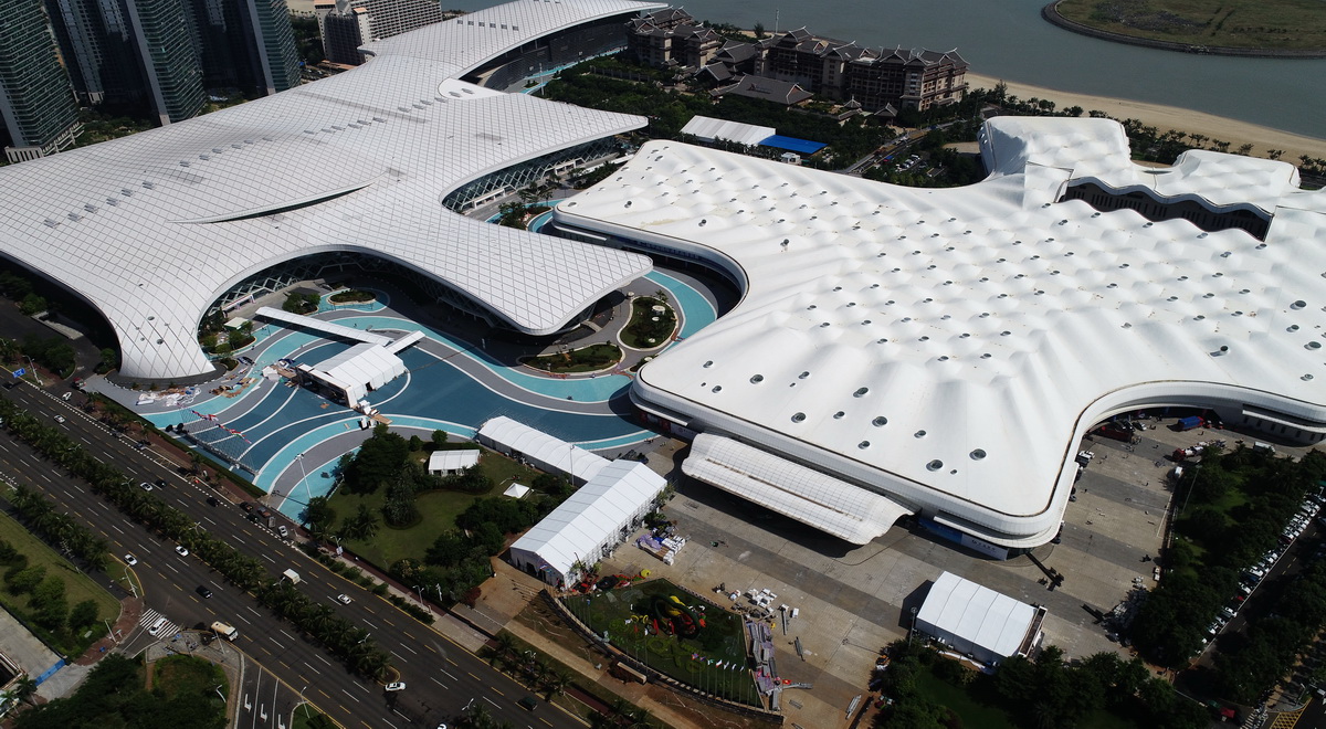 这是7月19日拍摄的海南国际会展中心（无人机照片）。
