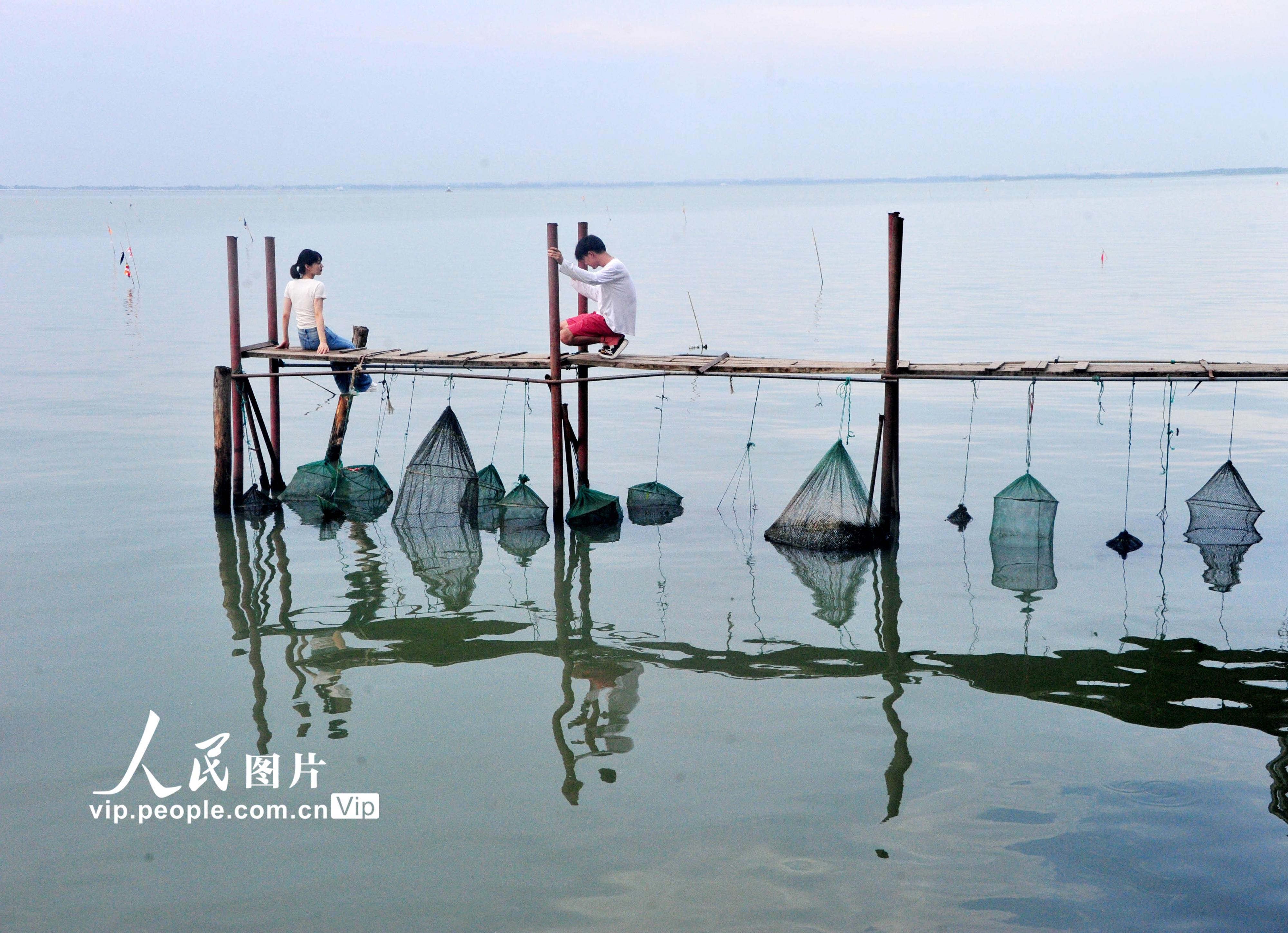 上海：湖畔渔村