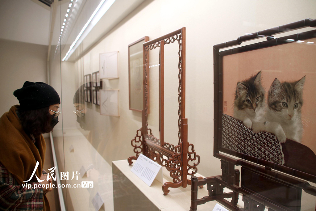 江蘇：“蘇繡宗師——顧文霞刺繡藝術回顧展”在蘇州博物館開展