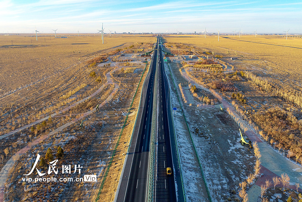 內蒙古二連浩特：二廣高速二連浩特至賽漢塔拉段改擴建公路正式通車【3】