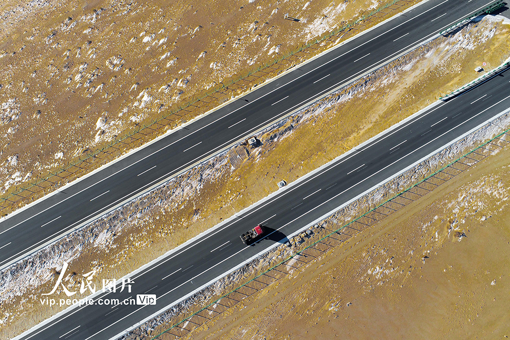 內蒙古二連浩特：二廣高速二連浩特至賽漢塔拉段改擴建公路正式通車【8】