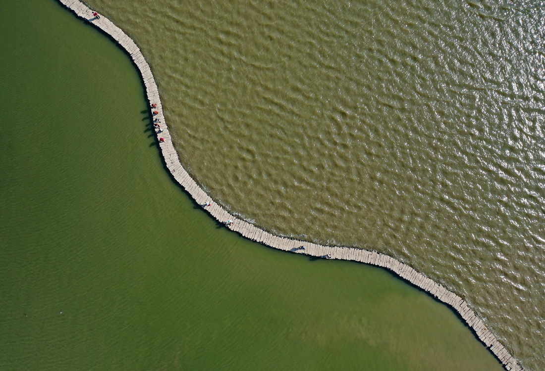 這是2月11日拍攝的“蛇橋”（無人機照片）。
