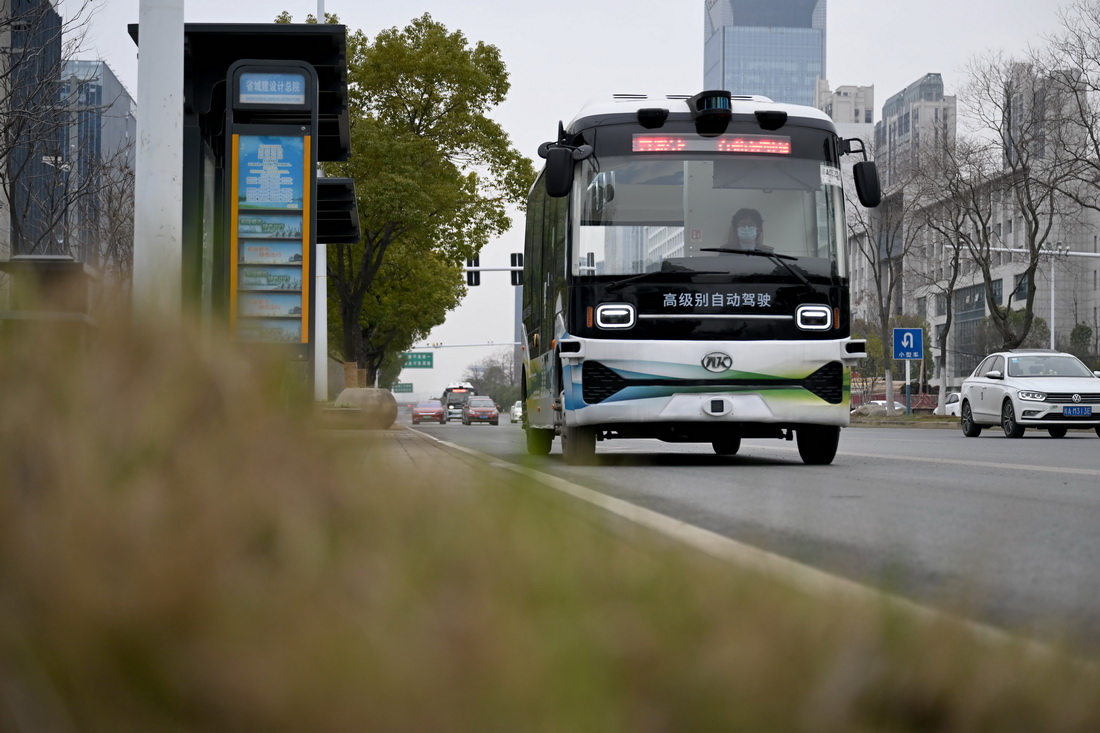 安徽首條自動駕駛公交線路進入常態化運行
