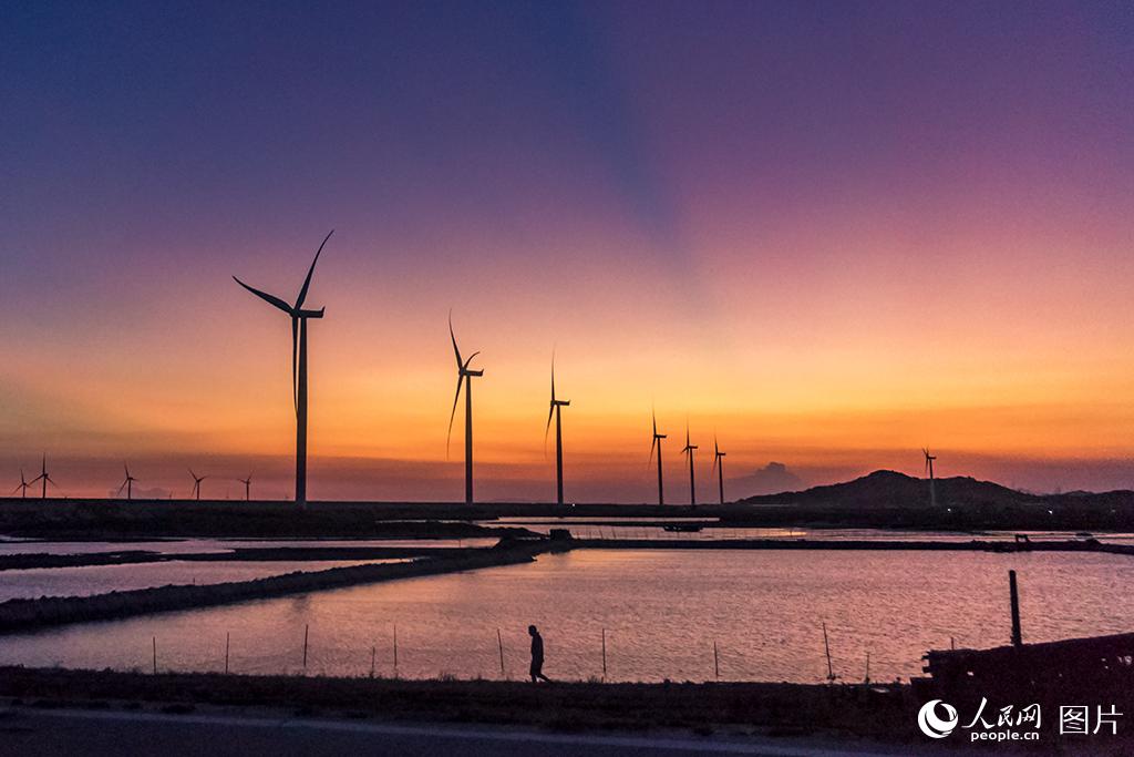 ˮ��ɽ�� ���չ⡾5��