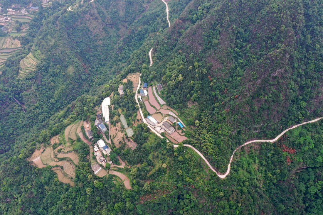 這是廣西靈川縣海洋鄉中心岐教學點（無人機照片，5月17日攝）。