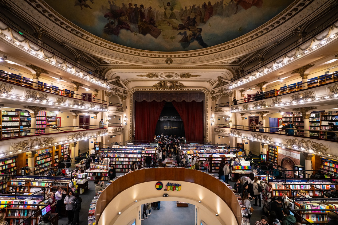 這是6月10日在阿根廷首都布宜諾斯艾利斯拍攝的雅典人書店。