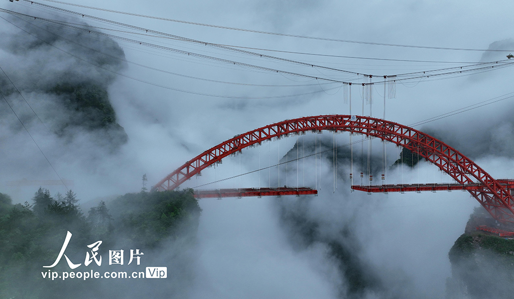 湖北鶴峰：雲端飛“虹”【4】