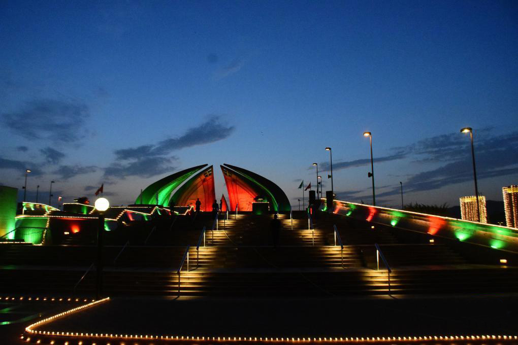 巴基斯坦首都地標建筑亮燈慶祝中巴經濟走廊啟動十周年
