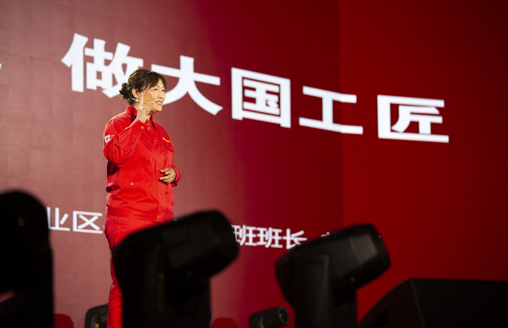 2019年6月6日，劉麗在中國石油集團第二屆石油精神論壇上進行事跡宣講。(圖片由大慶油田採油二廠黨委宣傳部提供)