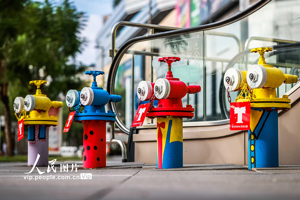 重慶：消火栓穿上“創意涂鴉”