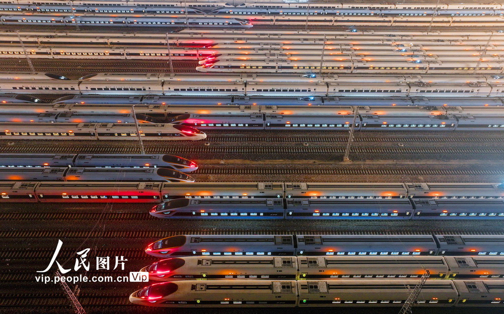 2023年9月28日凌晨，南京動車段南京南動車運用所存車線上的動車。