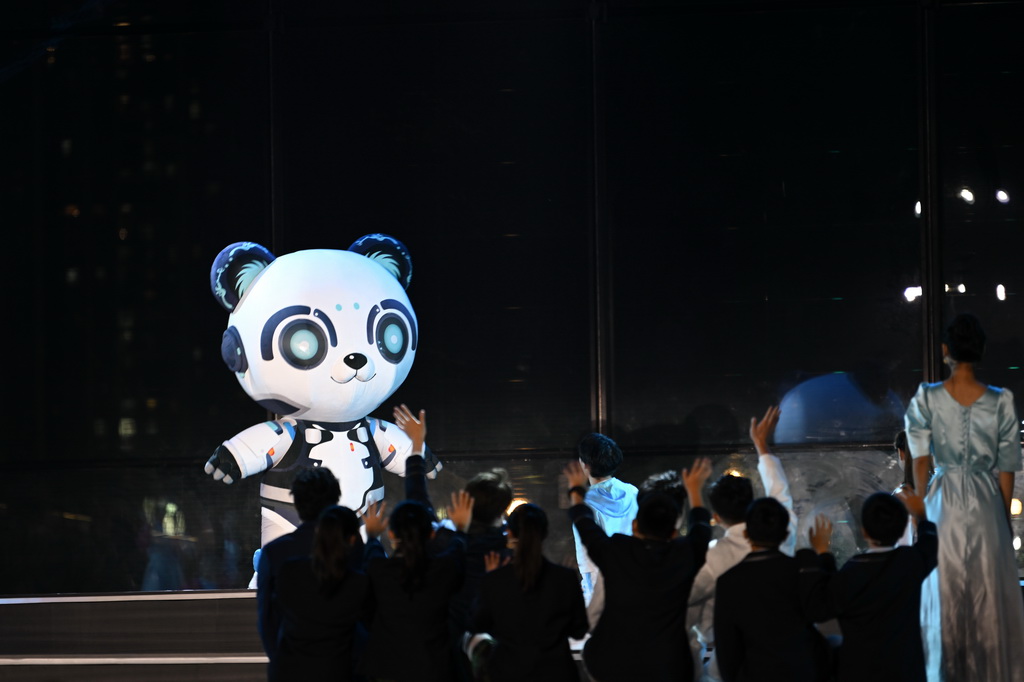 10��18������ĵ�81������ƻô�ῪĻʽ�ֳ����»������ ����� ��