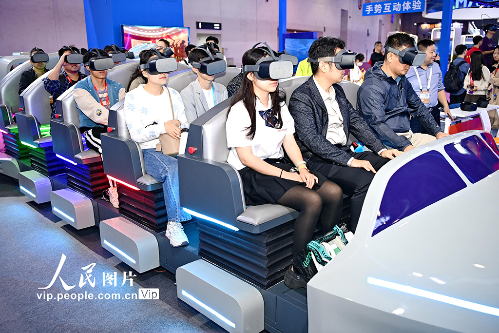 �����ϲ���2023����VR��ҵ�����С�6��