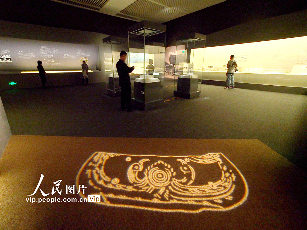 北京：河姆渡文化发现50周年考古成果特展对公众开放