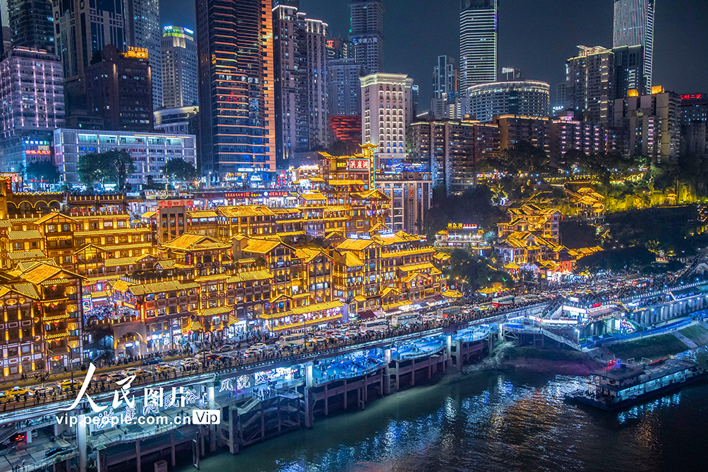 ���죺ҹ���ͷ�������Ǳ����2��