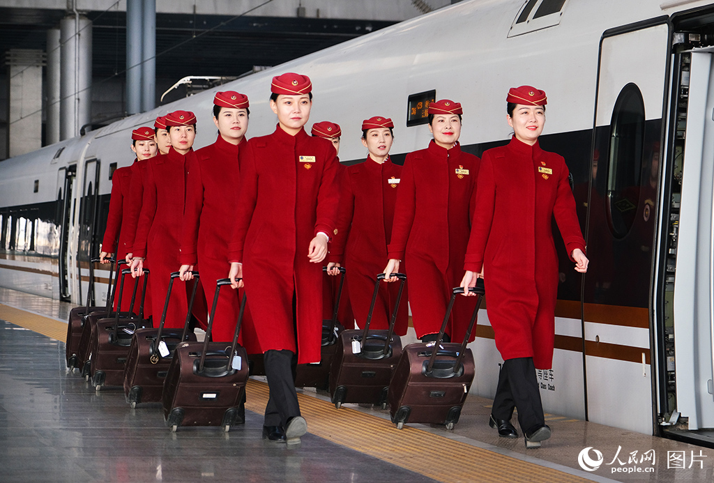 津興城際鐵路開通在即 乘務員進行崗前培訓