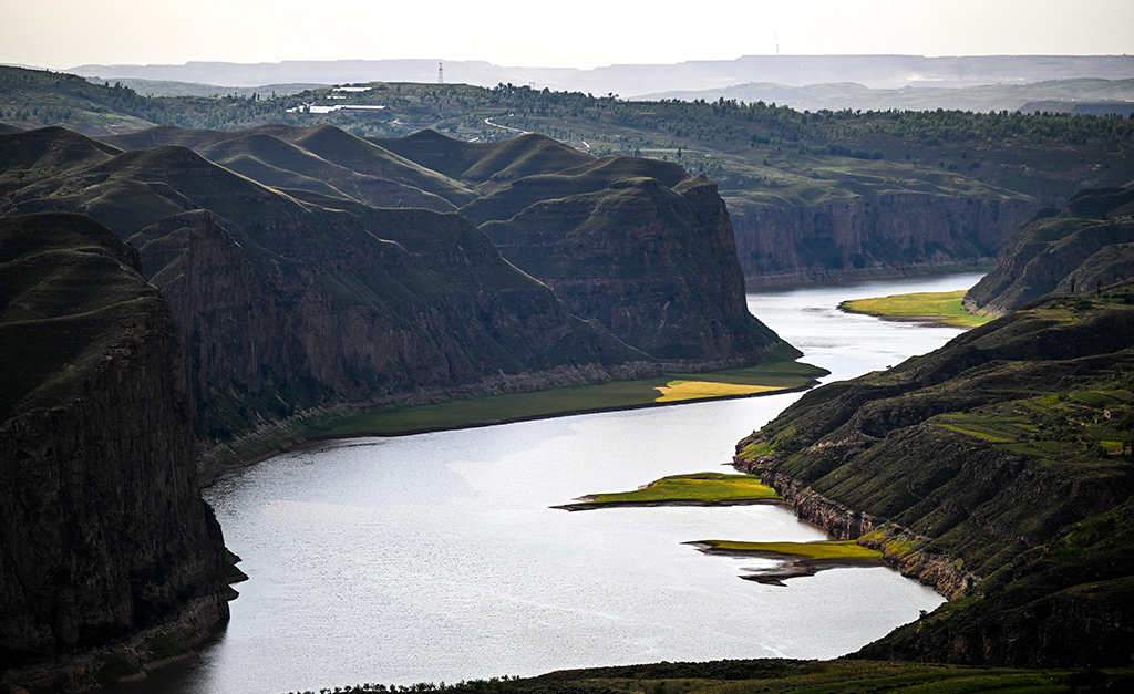 這是山西省與內蒙古自治區交界處的黃河老牛灣（2023年8月23日攝）。