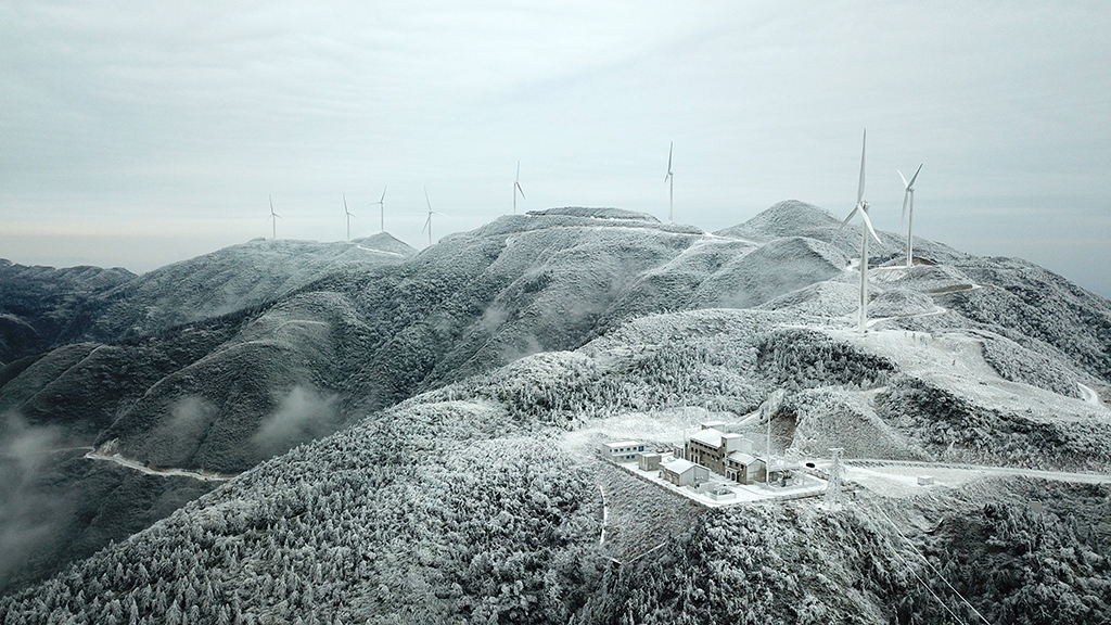 這是12月19日拍攝的西晃山（無人機照片）。新華社記者 陳振海 攝