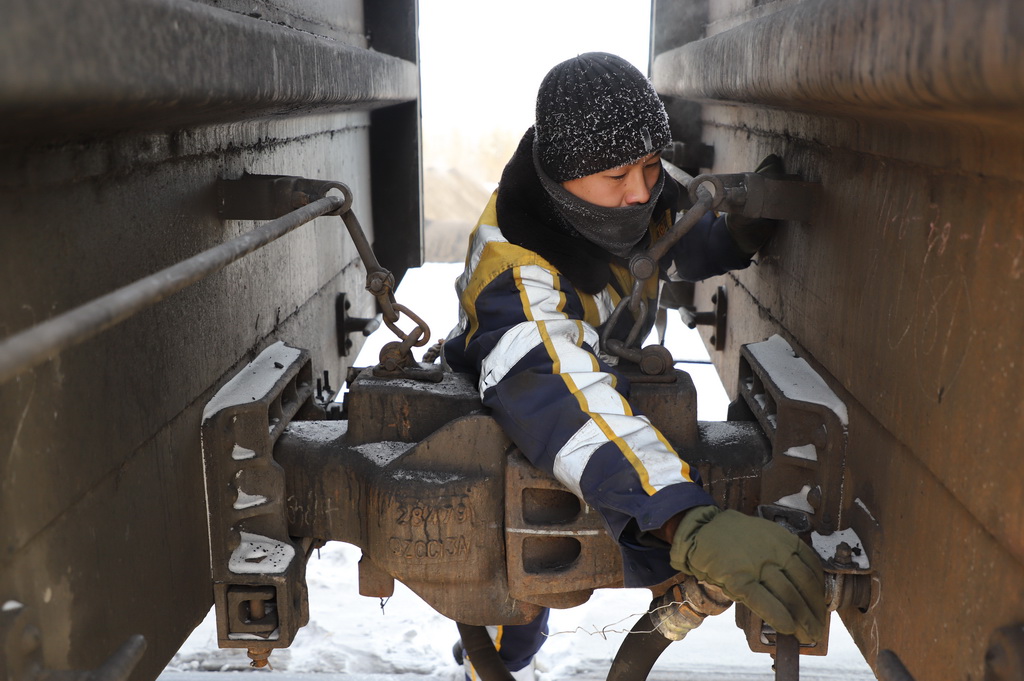 飲冰臥雪 扎根中國最北角的極寒作業者