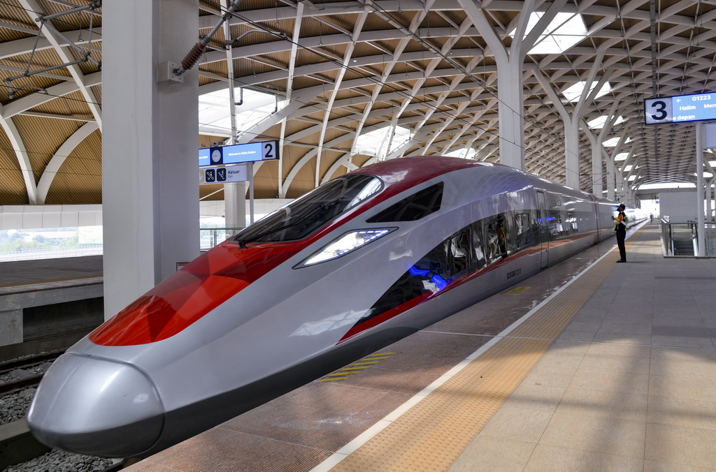  Ya'an-Wan'an High speed Railway has sent more than 1 million passengers in total