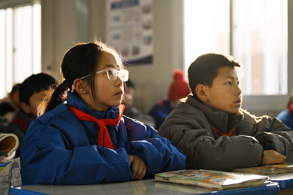 青海震區所有中小學校全面實現線下教育教學