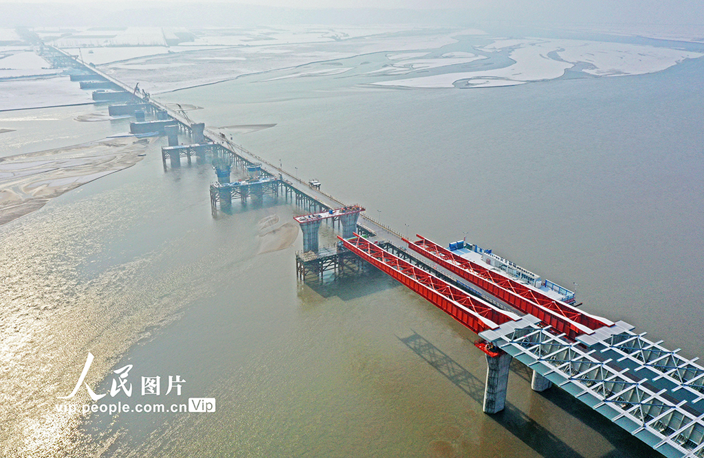 河南焦作：黄河特大桥建设“加速度”【4】
