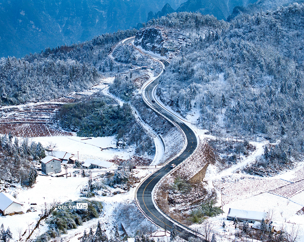 湖北秭歸：四好農村路雪景【2】