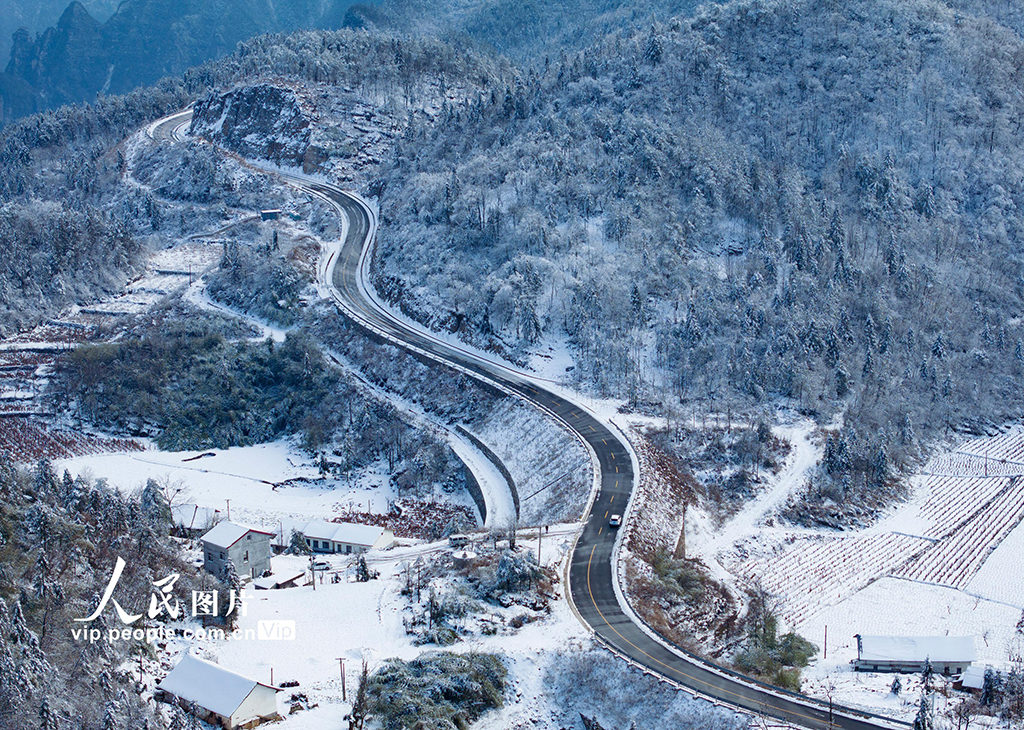 湖北秭歸：四好農村路雪景【3】