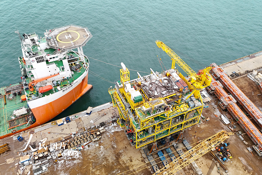 ɽ���ൺ�����һ�š����ڹ����ۺϴ���ƽ̨½�ؽ����깤��8��