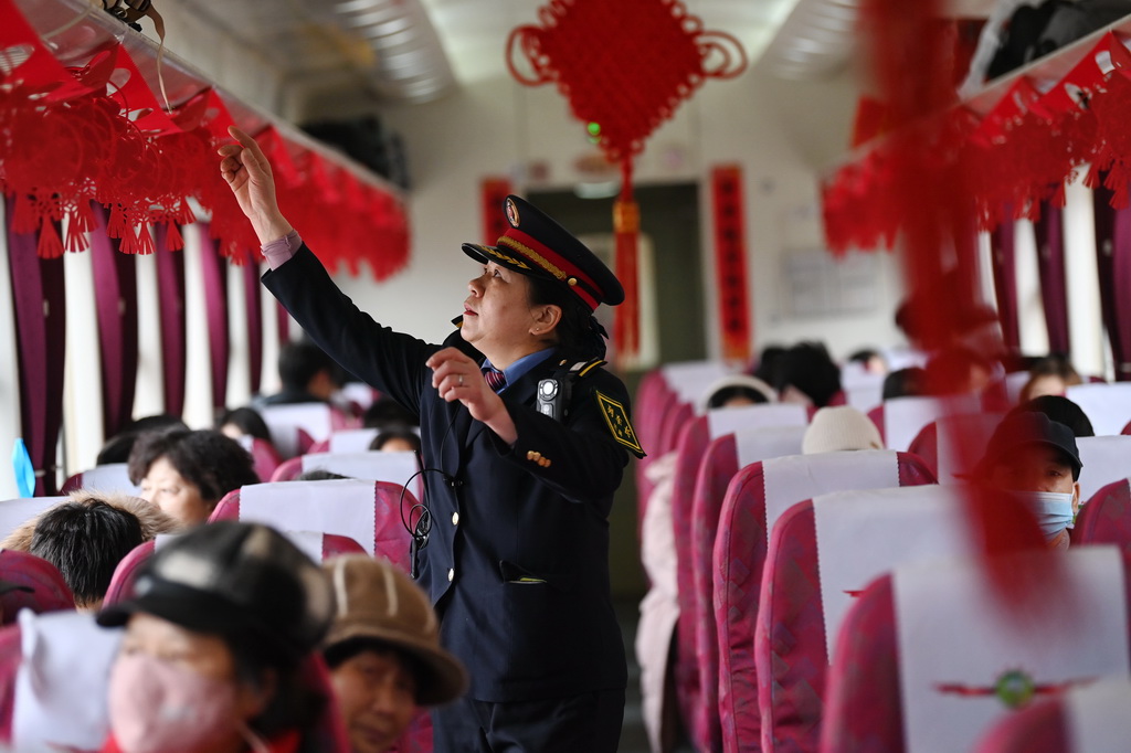 �г�������÷��7503���г��ϼ������ܣ�2��4���㣩���»������ �±� ��