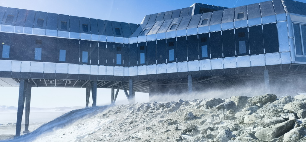 這是2月7日拍攝的中國南極秦嶺站。新華社發（張體軍 攝）
