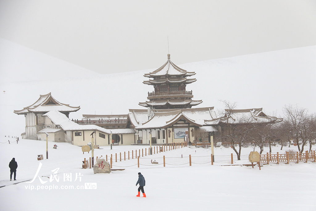 甘肅敦煌：雪潤大漠【7】