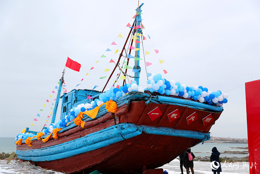  Qingdao, Shandong: Cultivating the sea, herding, fishing, sacrificing the sea