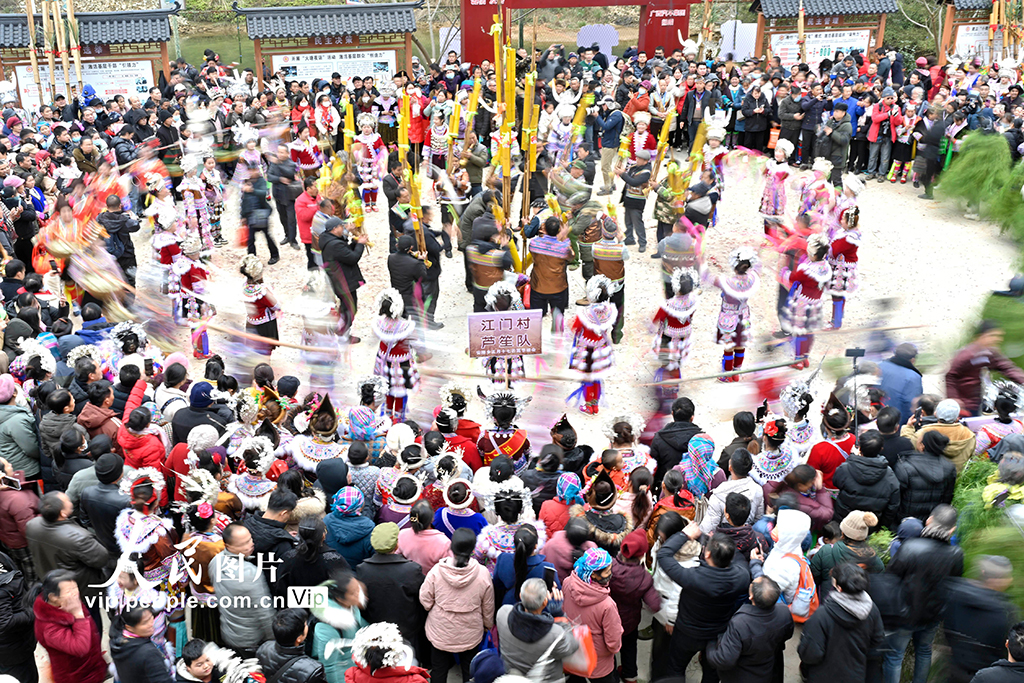  Rongshui, Guangxi: Welcome to the "Miao people pole pole festival"