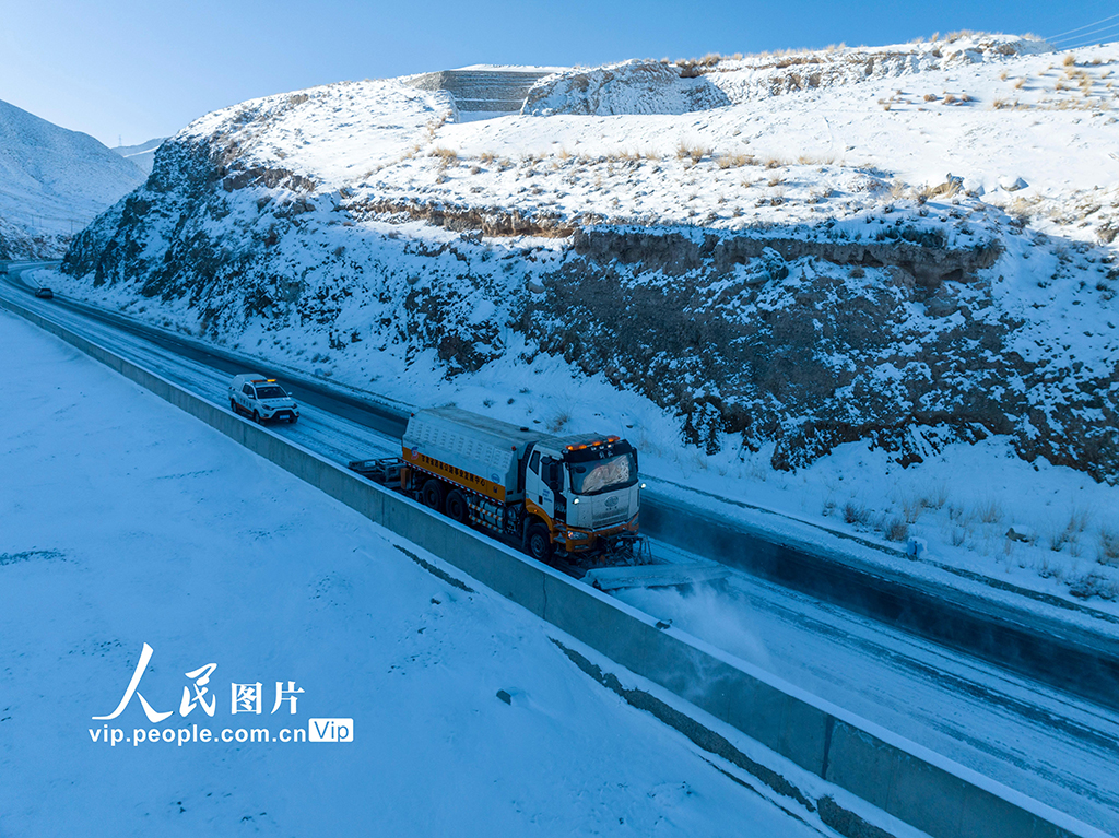 ���ఢ����������ѩ����ͨ��3��