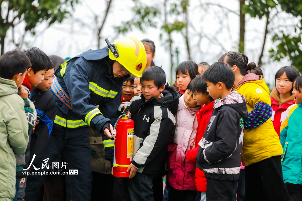貴州黔西：學習消防安全知識