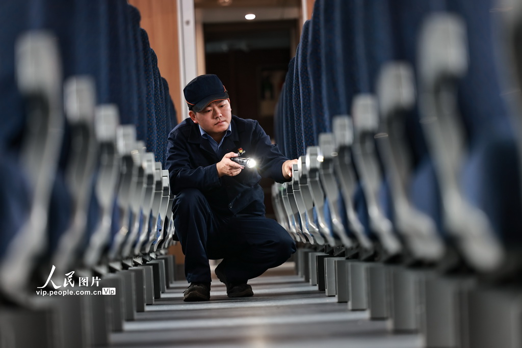 2024��4��30�գ����챱�������ó���ĵ��ڻ�еʦ�Զ������ϲ�������ʩ���м��޼�顣