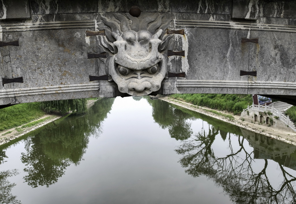 趙州橋上的石雕（資料照片）。新華社發（朱濤攝）
