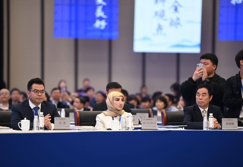 5��11�գ��α����ֳ����ᡣ�»������ ���� ��  