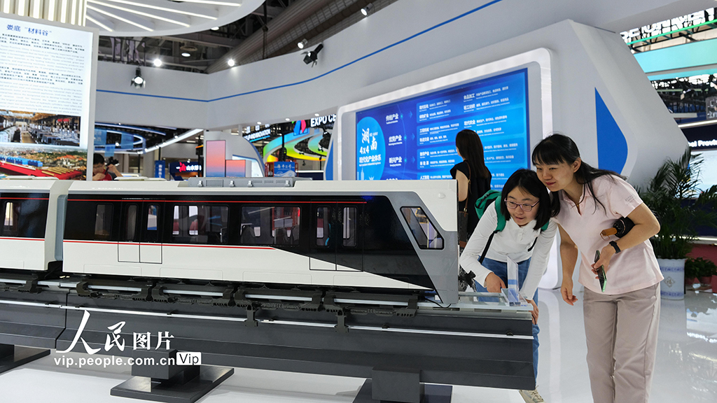 湖南長沙：第十三屆中國中部投資貿易博覽會舉行