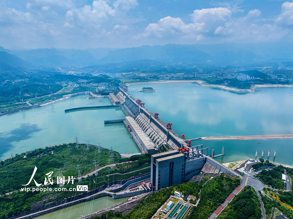 湖北宜昌：三峽水庫提前完成汛前消落