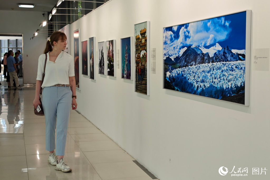 “人民記憶——《人民畫報》影像展”在京開幕