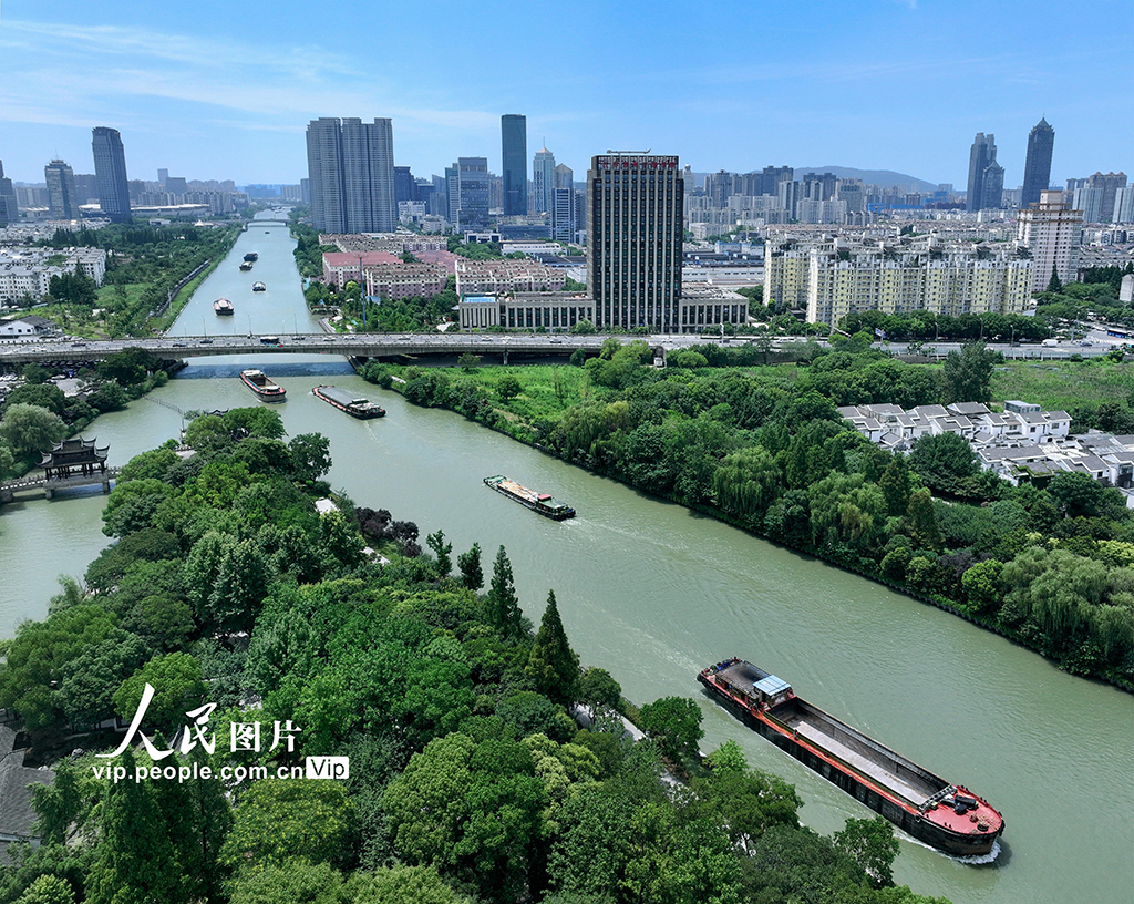 江蘇蘇州：京杭大運河楓橋段運輸忙