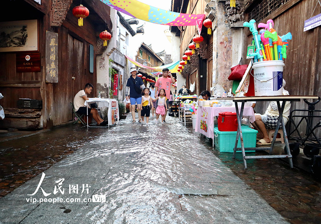 浙江桐庐：传统民俗文化带动旅游经济发展