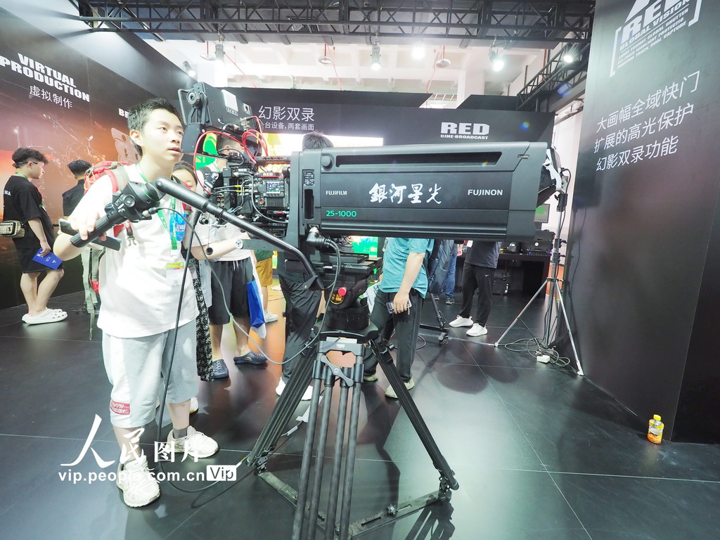 8��21�գ������ڵ���ʮһ�챱�����ʹ㲥��Ӱ����չ����������8k������Ӱ����