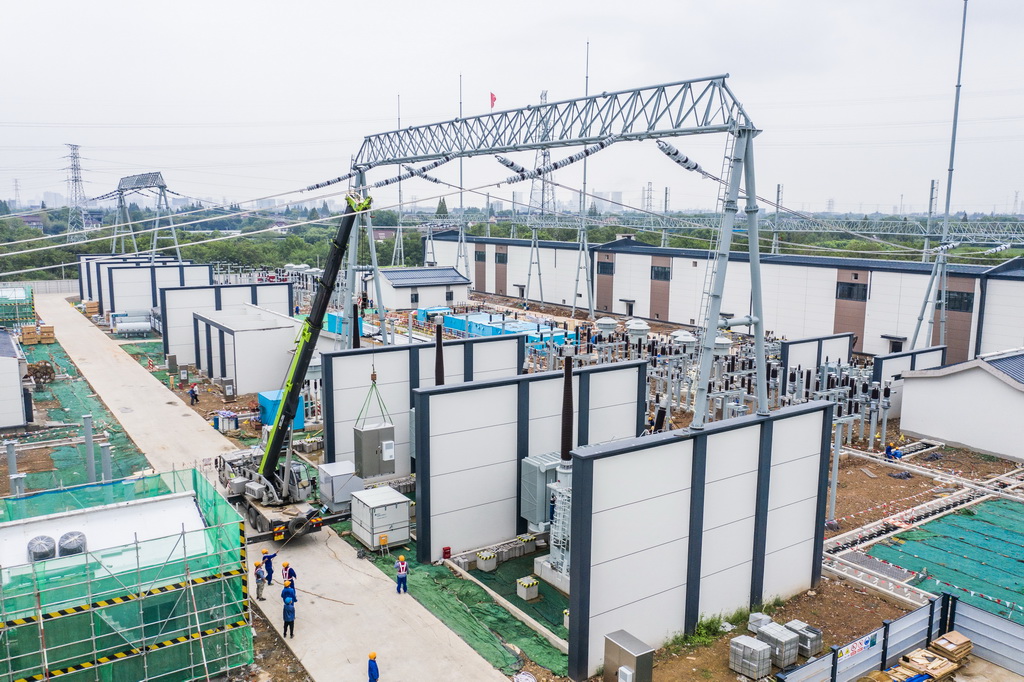 9月3日，空中俯瞰500千伏長興變變電站建設施工現場（無人機照片）。