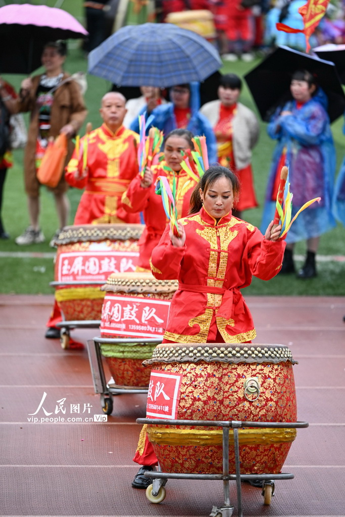 貴州岑鞏：戰鼓“擂台比武”鼓聲震天【4】