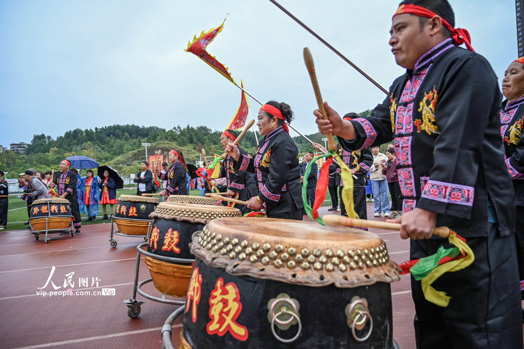 貴州岑鞏：戰鼓“擂台比武”鼓聲震天【5】