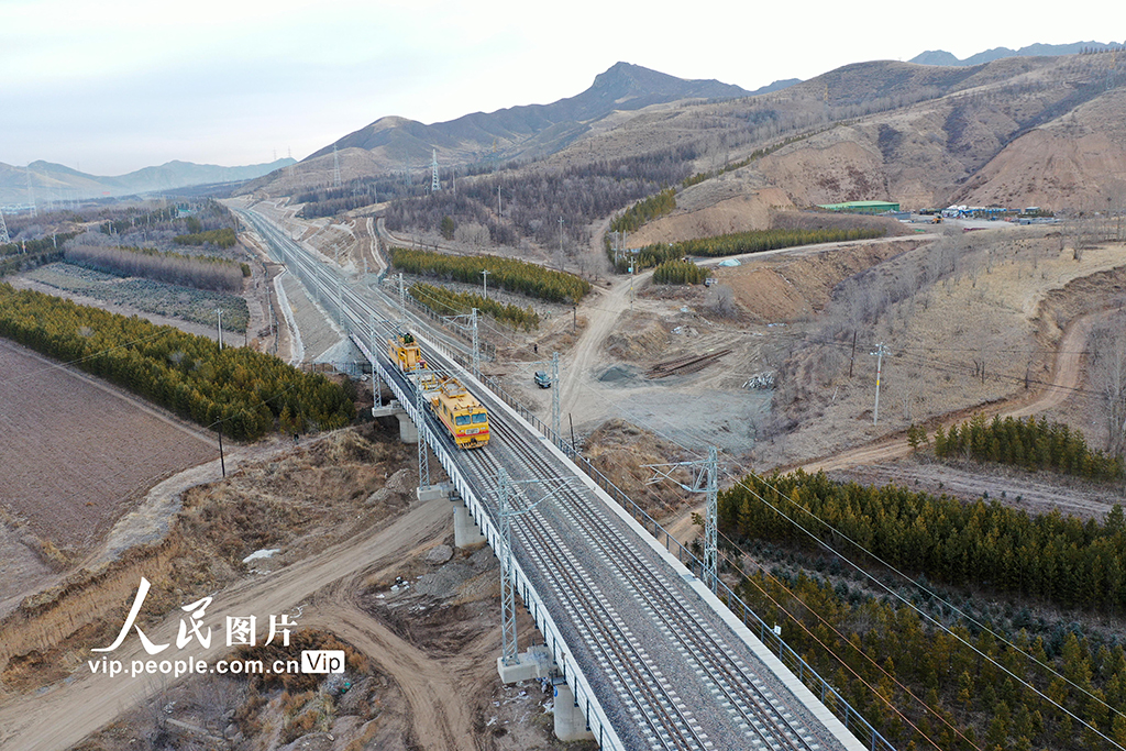 內蒙古赤峰：集通鐵路經棚至宇宙地段接觸網冷滑試驗完成【2】