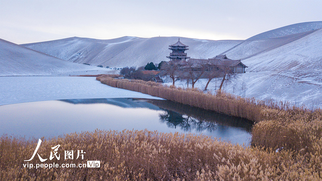 甘肅敦煌：雪落大漠景如畫【3】